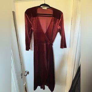 Wraparound Velvet Dress - L